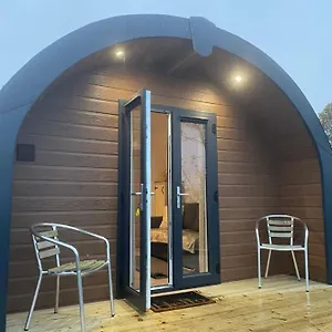 villa-the-pod-with-hot-tub-juniperlea.edinburghhotelsuk.org/